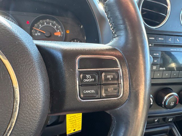 Used 2016 Jeep Patriot Latitude AWD/4WD image 20