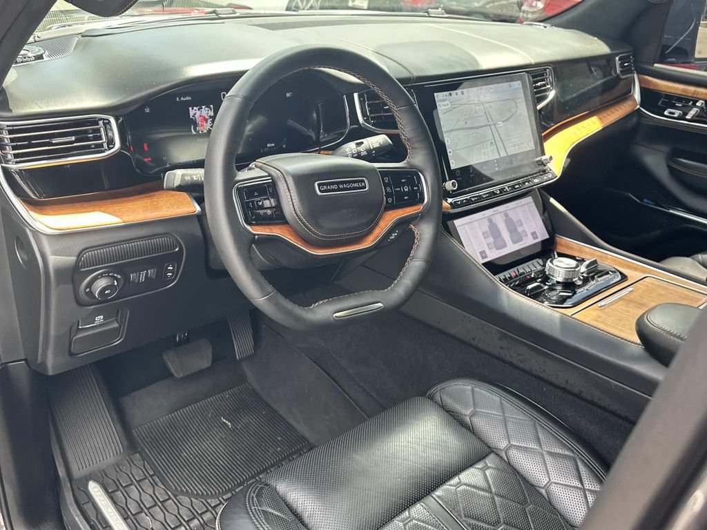 Used 2024 Jeep Grand Wagoneer Series III w/ Rear Seat Video Group 1 AWD/4WD image 2