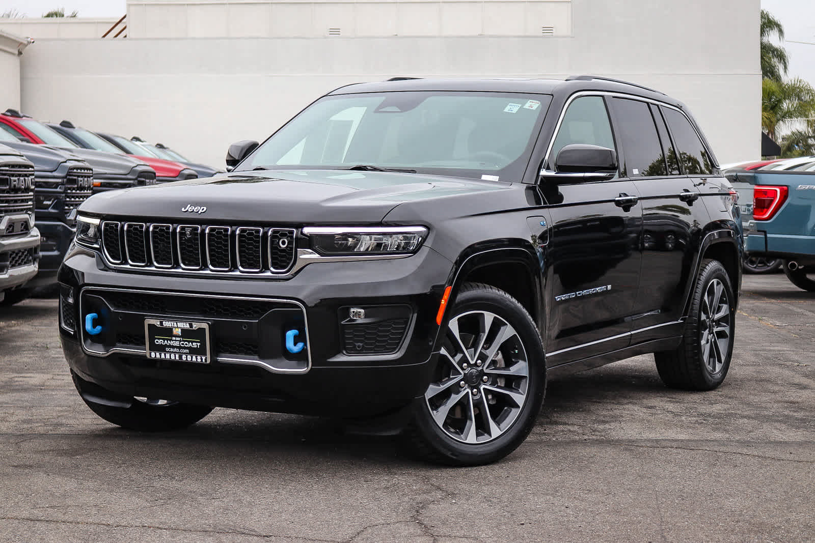 Used 2023 Jeep Grand Cherokee Overland w/ Advanced Protech Group III