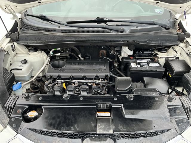 Used 2012 Hyundai Tucson Limited image 19