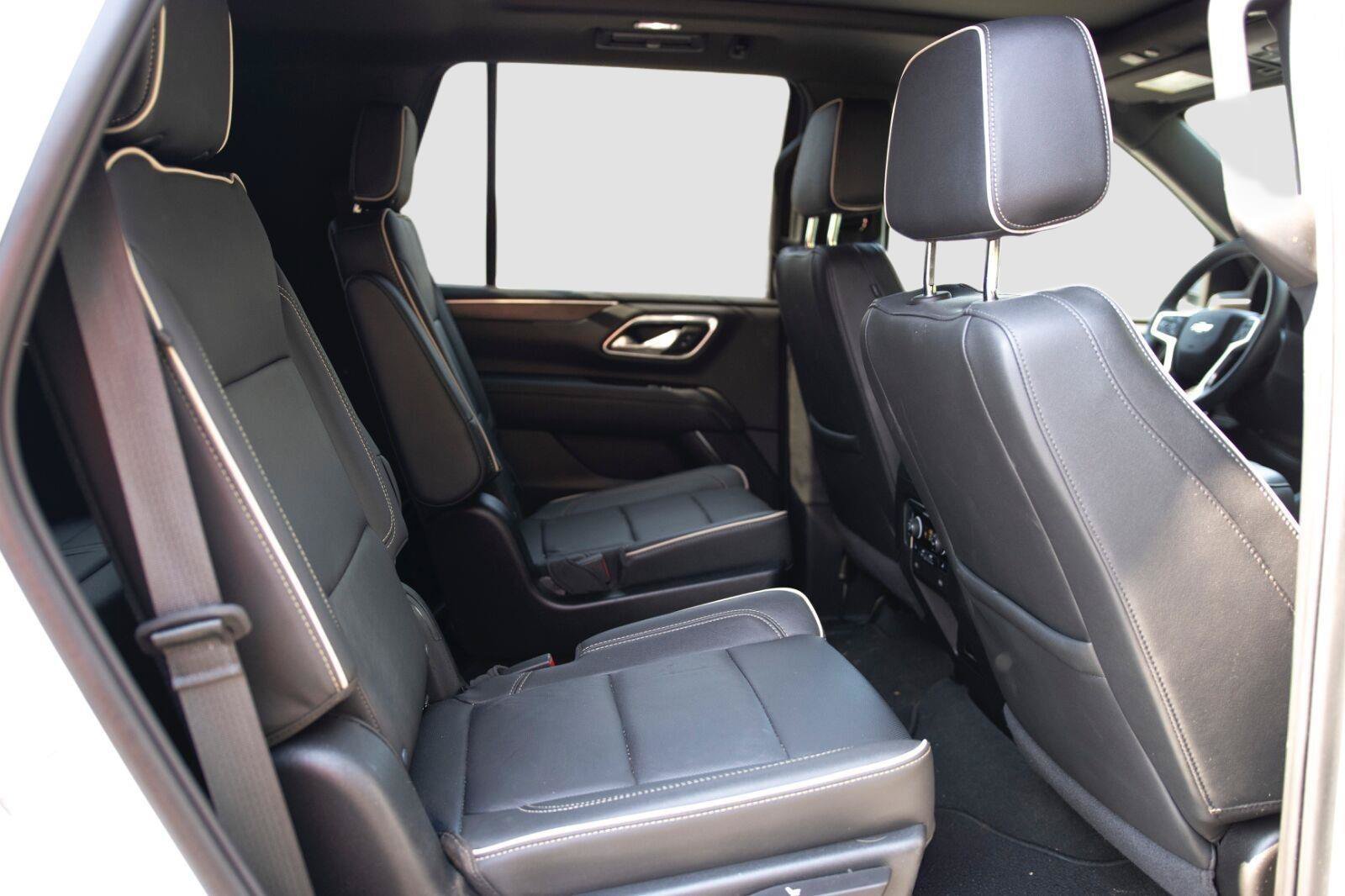 Used 2024 Chevrolet Tahoe Premier AWD/4WD image 17