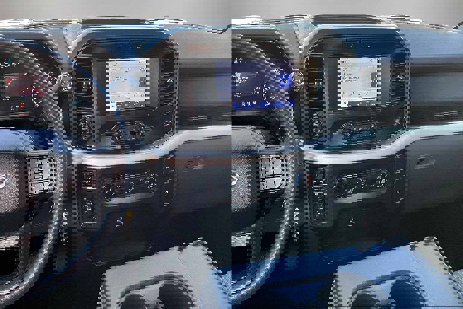 Used 2022 Ford F150 XLT w/ Trailer Tow Package image 10