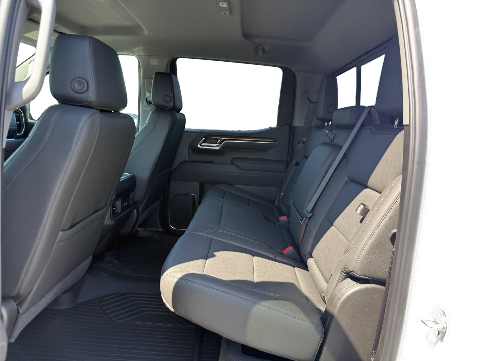 New 2026 Chevrolet Silverado 1500 LT Trail Boss w/ LT Trail Boss Premium Package AWD/4WD image 16