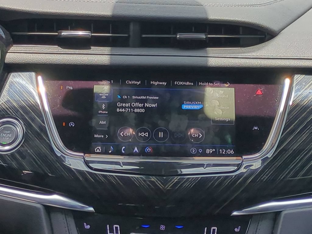 Used 2025 Cadillac XT6 Premium Luxury FWD image 21