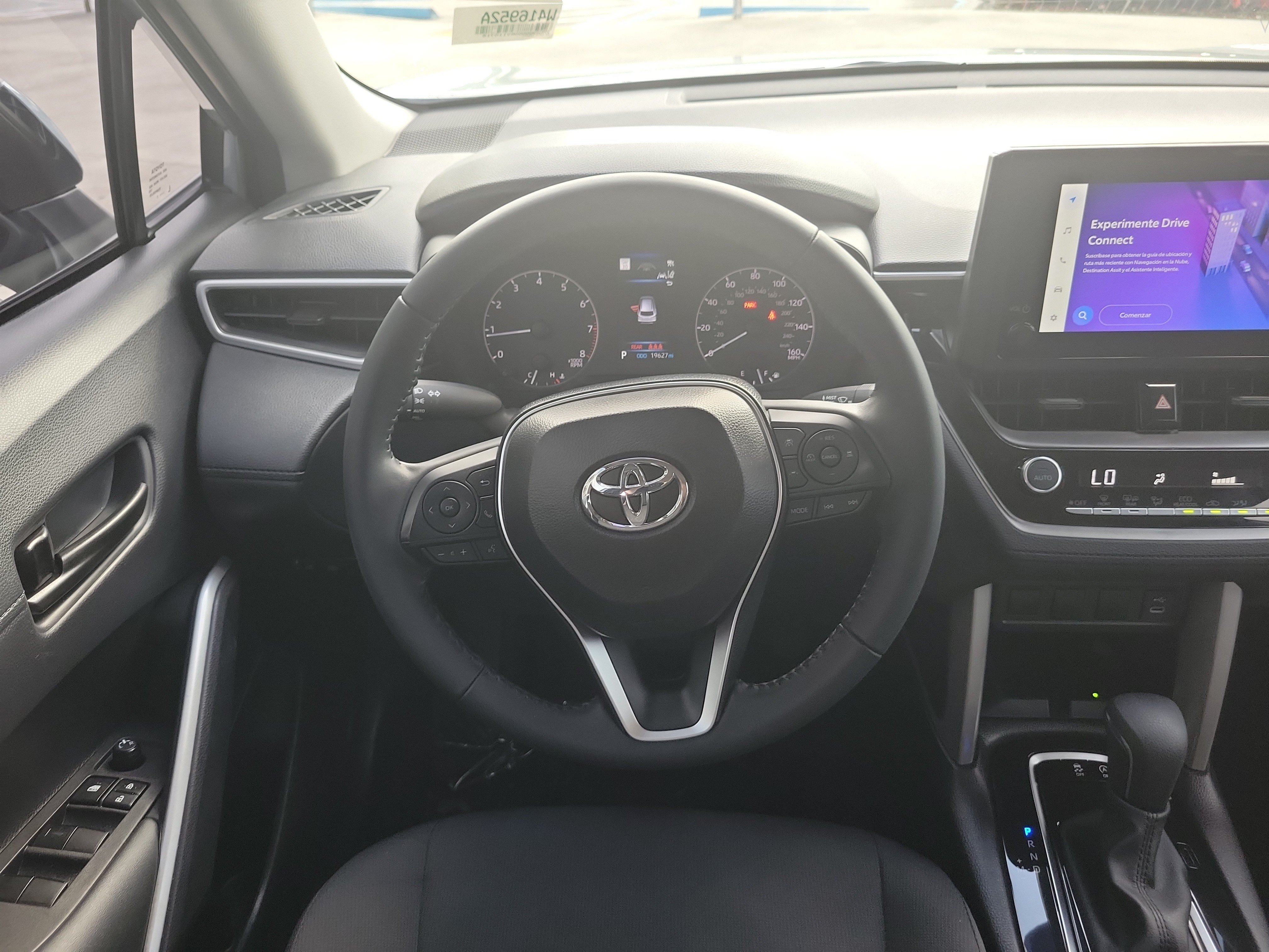 Used 2024 Toyota Corolla Cross LE FWD image 17
