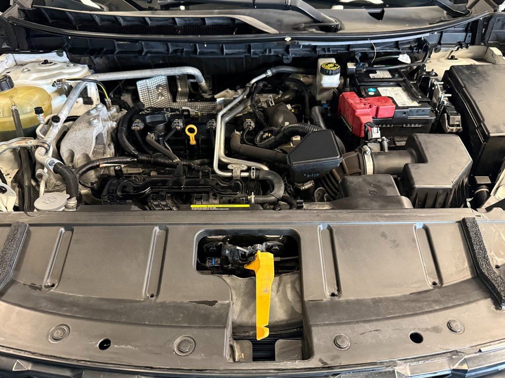 Used 2021 Nissan Rogue SV image 22