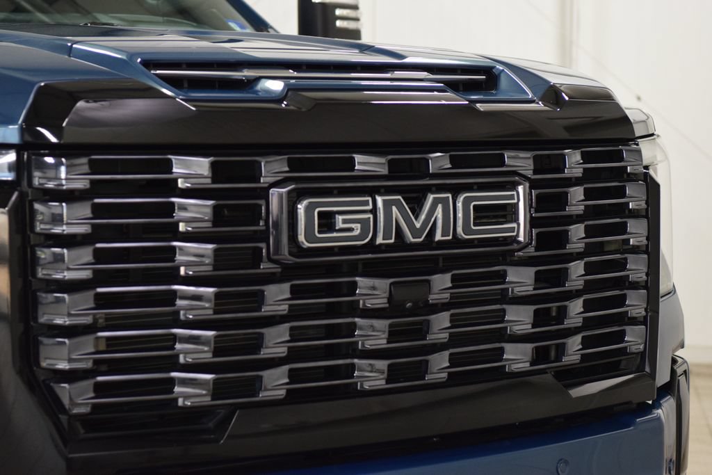 Used 2025 GMC Sierra 2500 Denali Ultimate AWD/4WD image 10