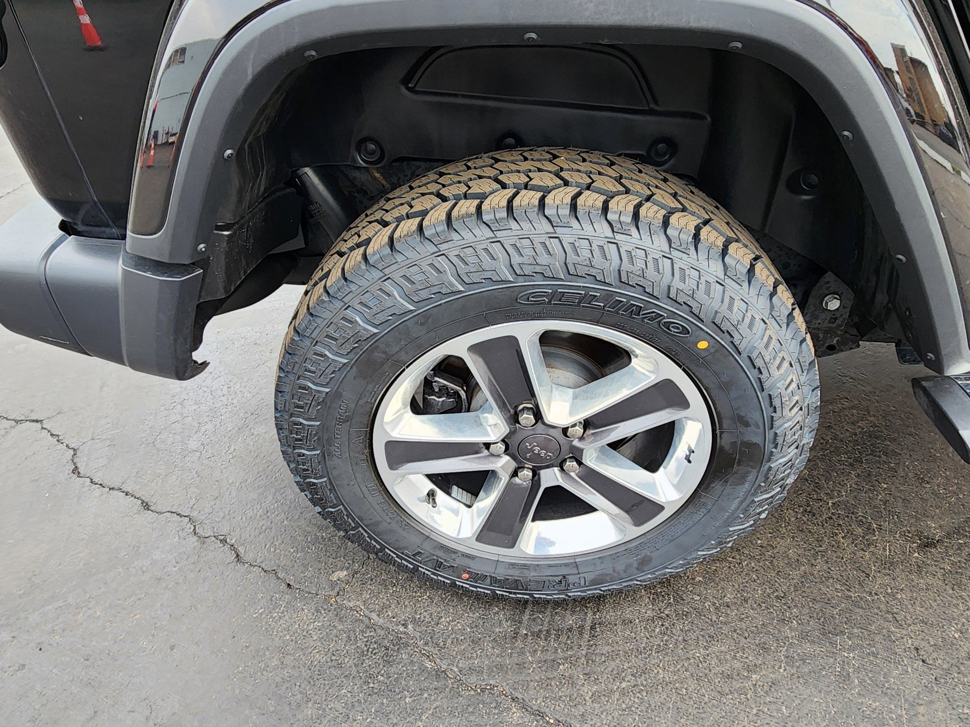 Used 2020 Jeep Wrangler Unlimited Sahara image 29