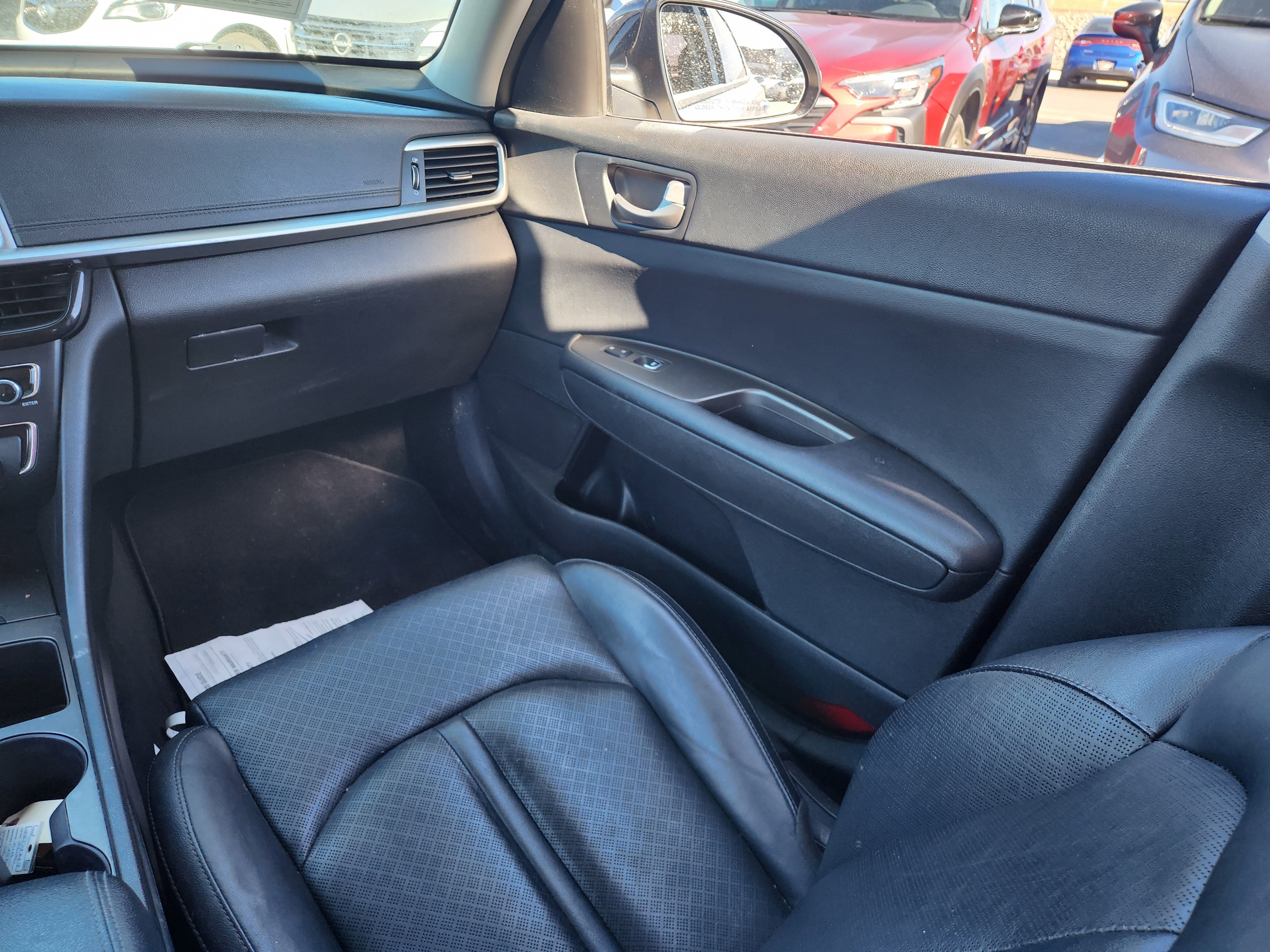 Used 2020 Kia Optima SE image 23