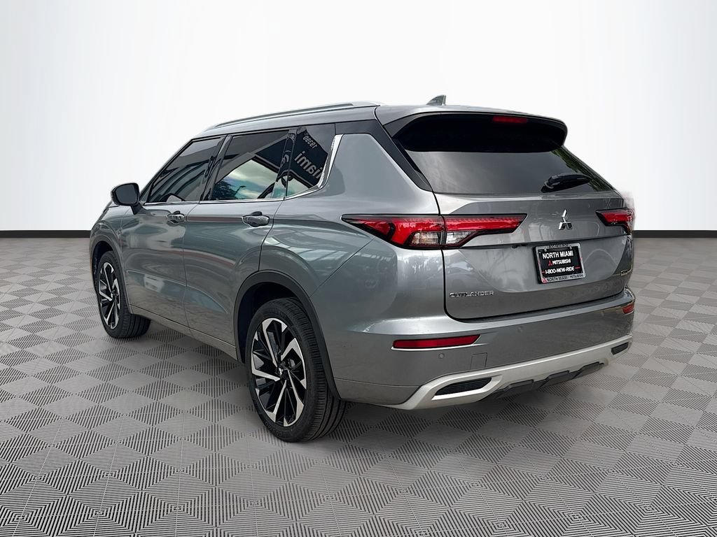 Used 2022 Mitsubishi Outlander SEL FWD image 5