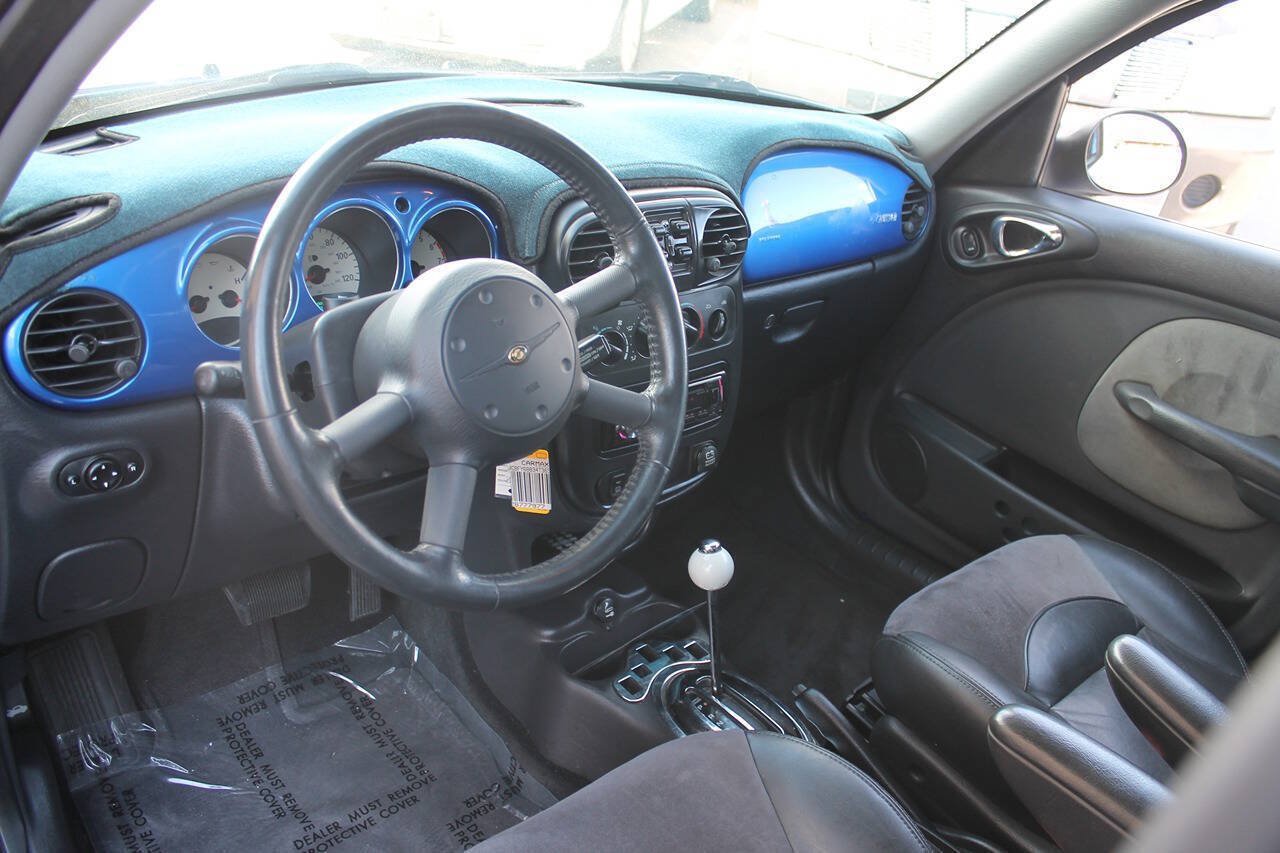 Used 2004 Chrysler PT Cruiser Limited FWD image 22