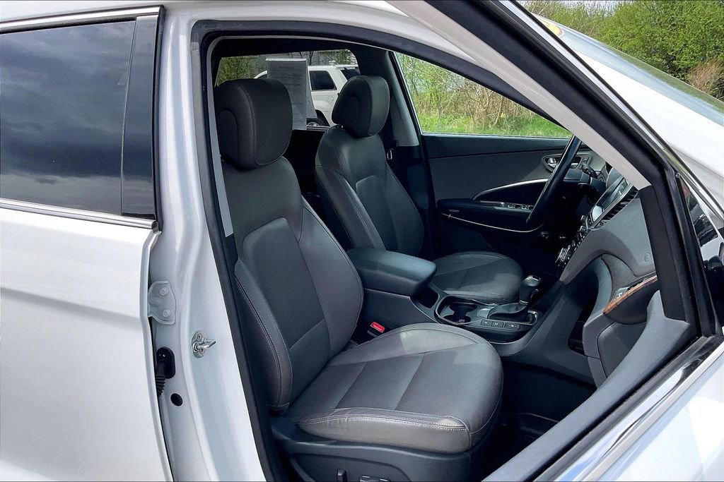 Used 2019 Hyundai Santa Fe XL image 7