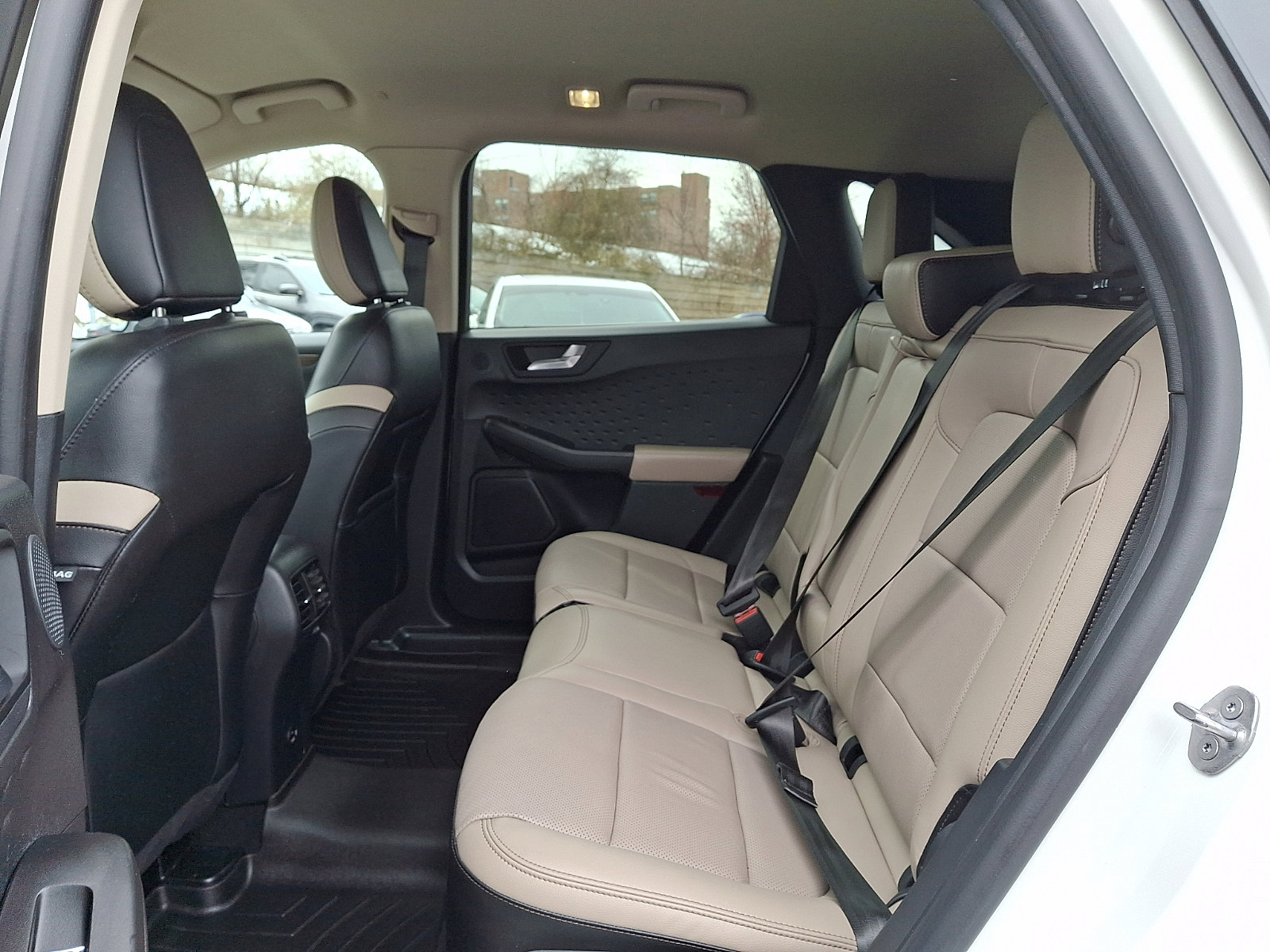 Used 2020 Ford Escape Titanium FWD image 10