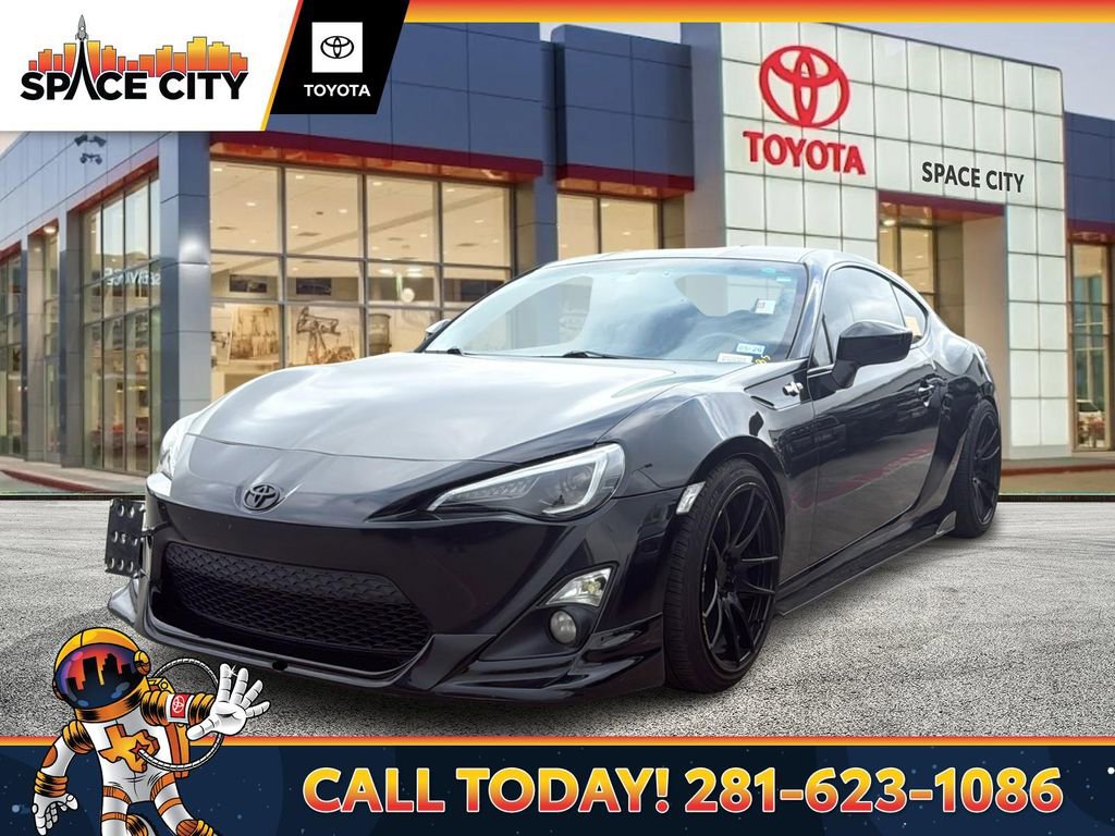 Used 2013 Scion FR-S image 1