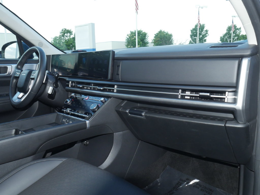 Used 2025 Hyundai Santa Fe SEL AWD/4WD image 26