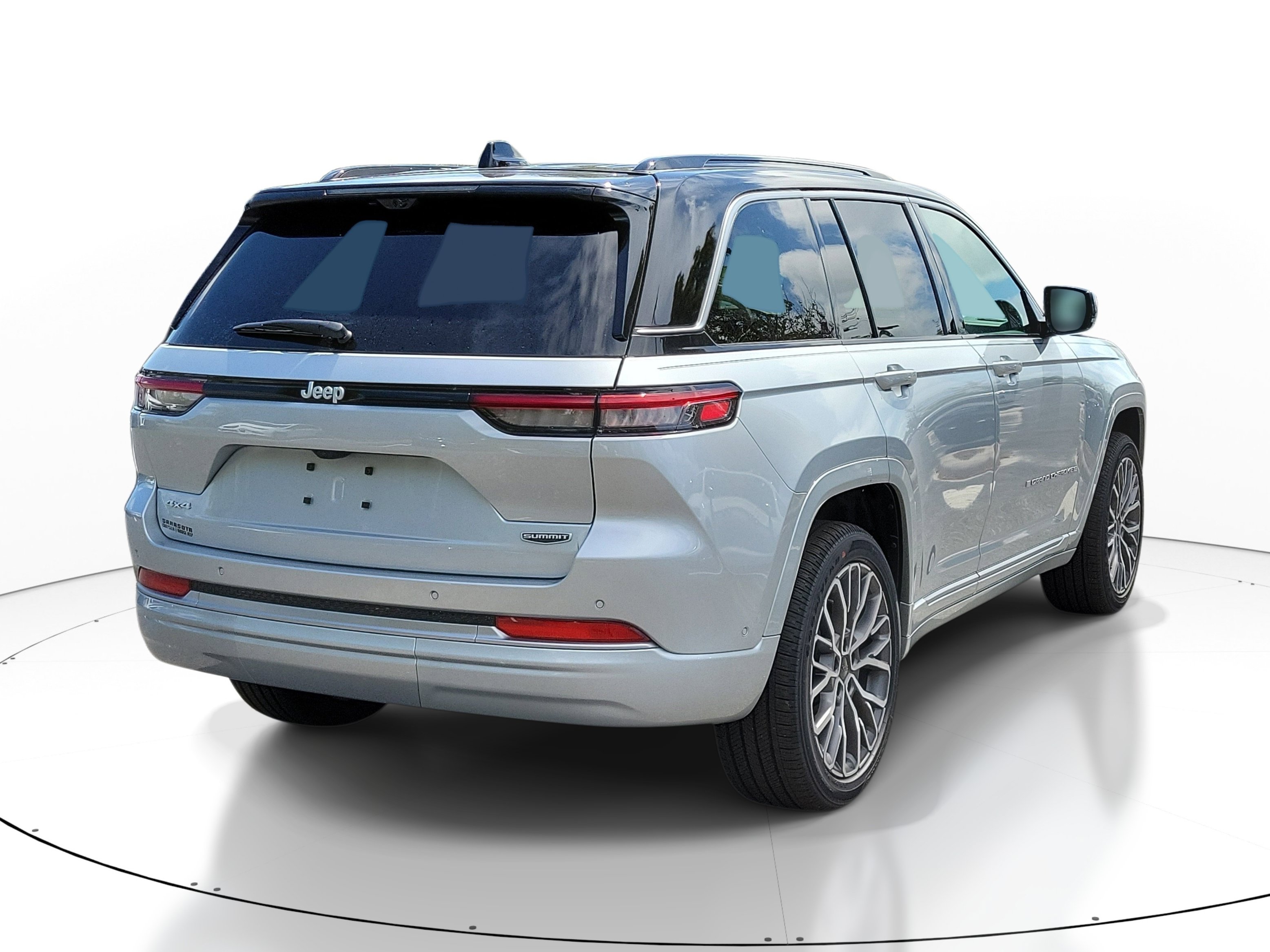 New 2026 Jeep Grand Cherokee Summit w/ Adv Protech Group IV AWD/4WD image 6