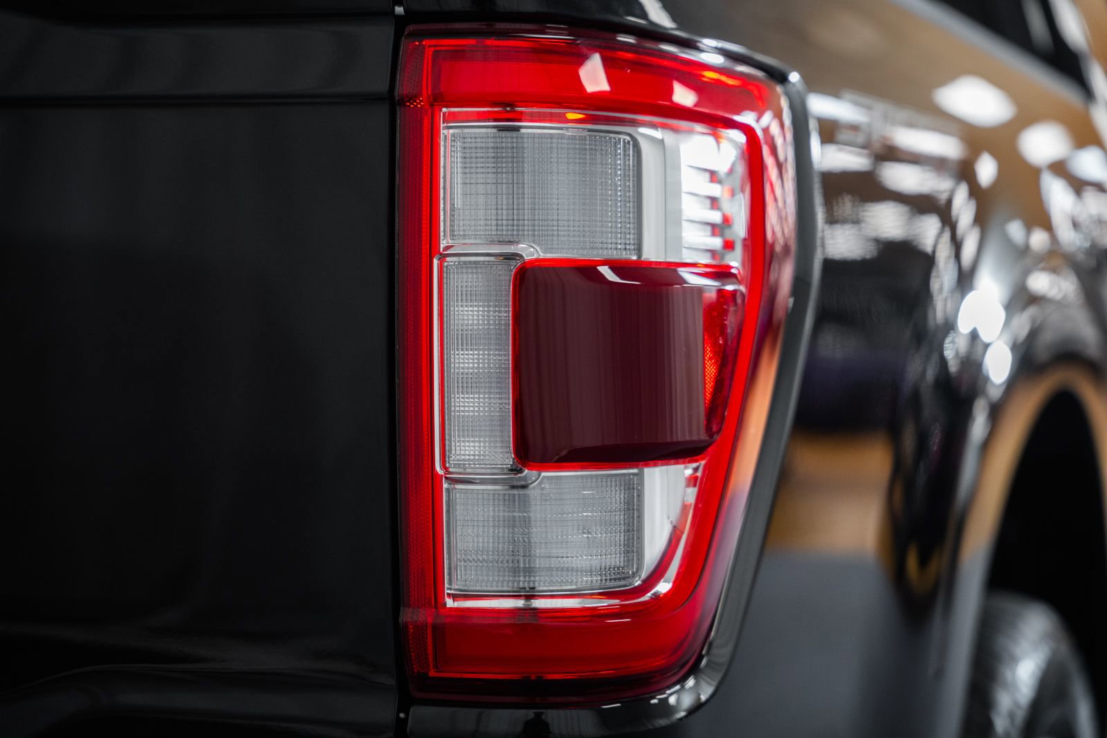 Certified 2023 Ford F150 Lariat w/ Equipment Group 502A High image 7