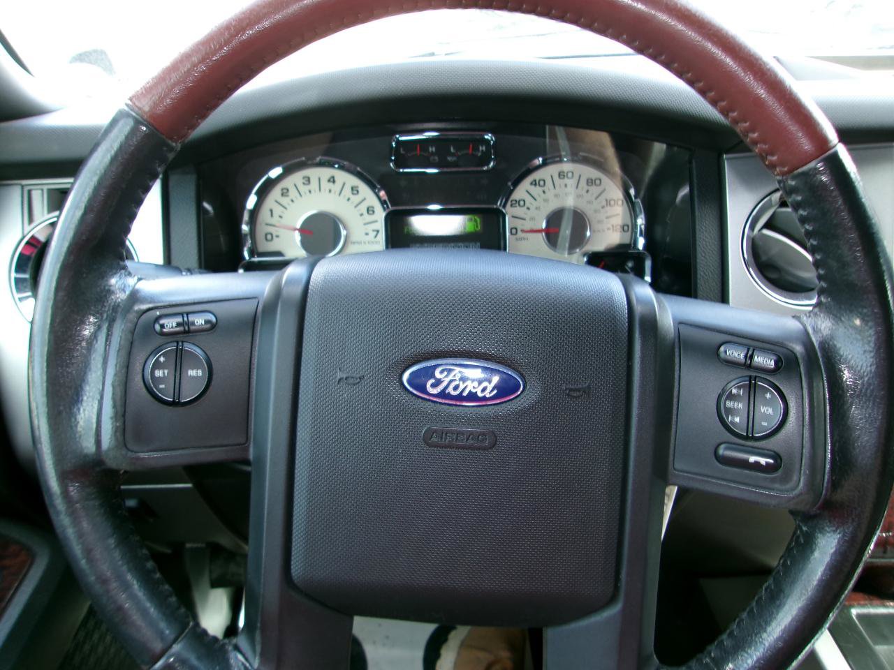 Used 2013 Ford Expedition EL King Ranch RWD image 24