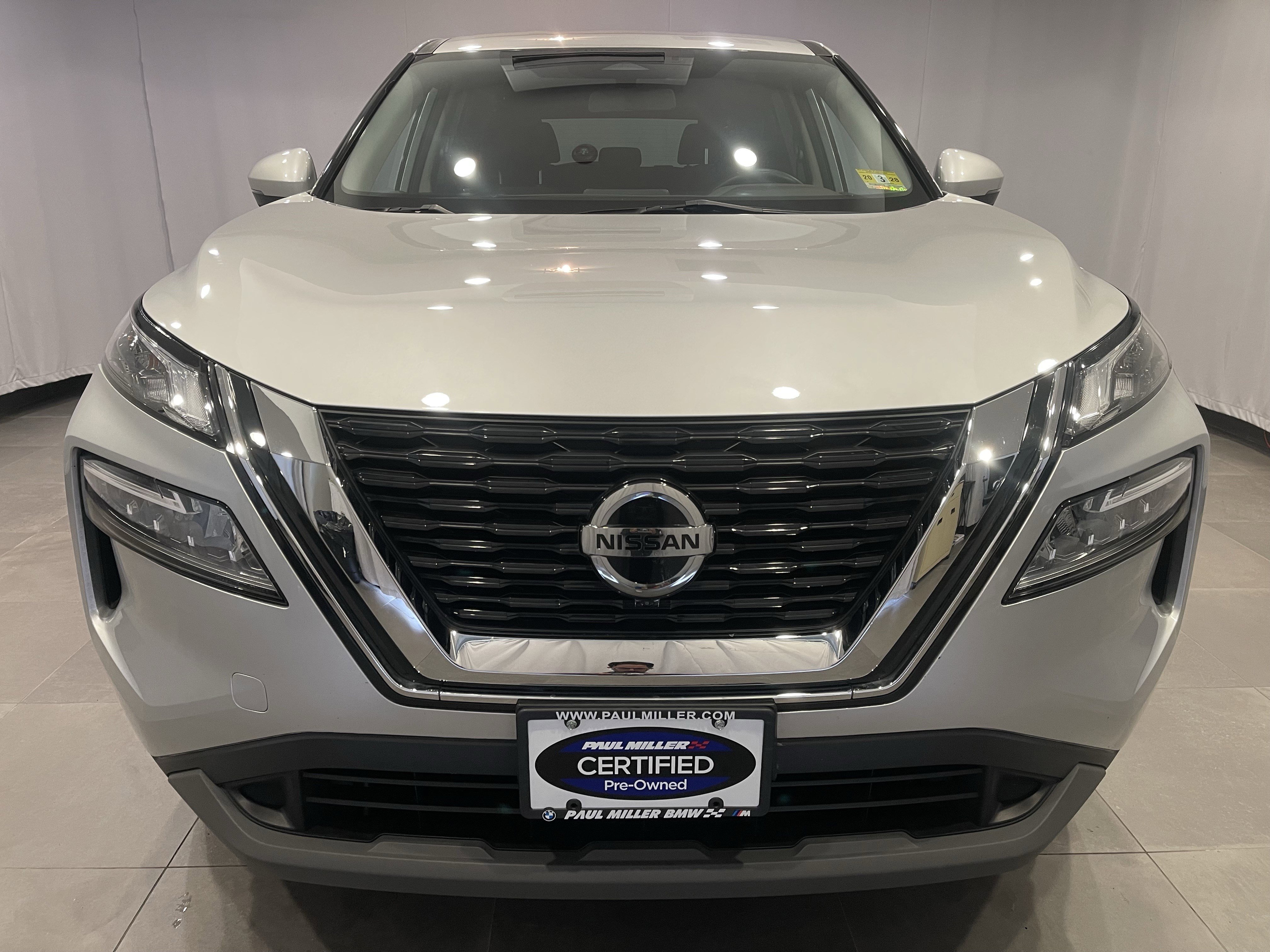 Used 2021 Nissan Rogue SV AWD/4WD image 2