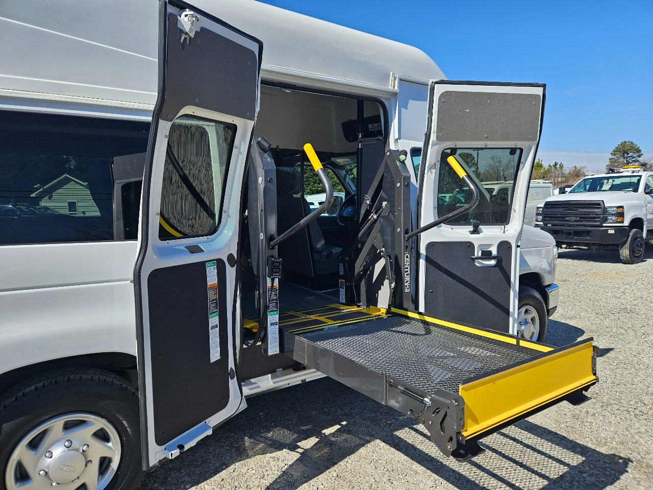 Used 2013 Ford E-350 and Econoline 350 Extended Super Duty w/ PWR Group image 21