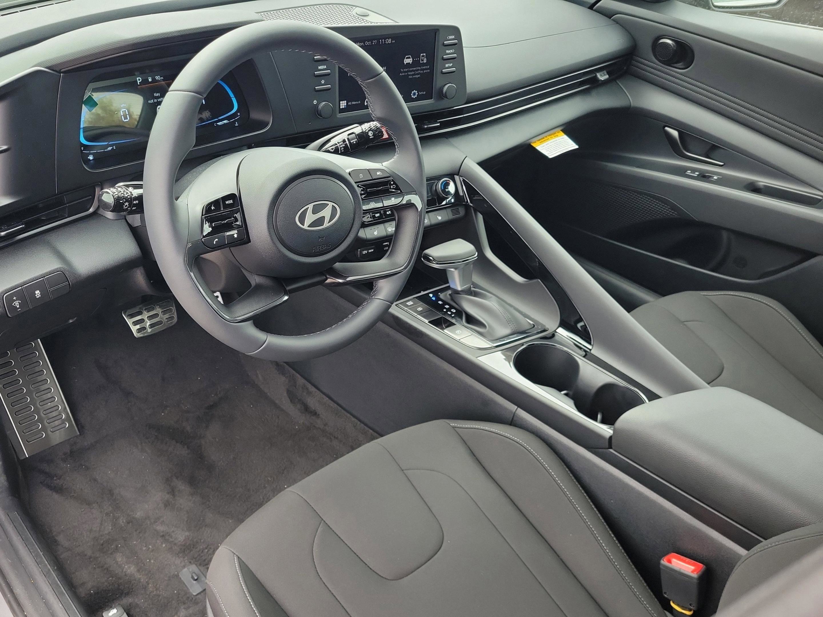 New 2026 Hyundai Elantra SEL Sport image 7