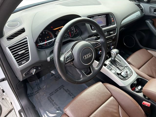 Used 2017 Audi Q5 2.0T Premium Plus w/ Technology Package image 26