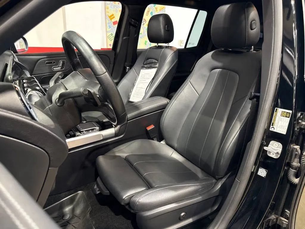 Used 2023 Mercedes-Benz EQB 350 4MATIC SUV w/ Pinnacle Package image 12
