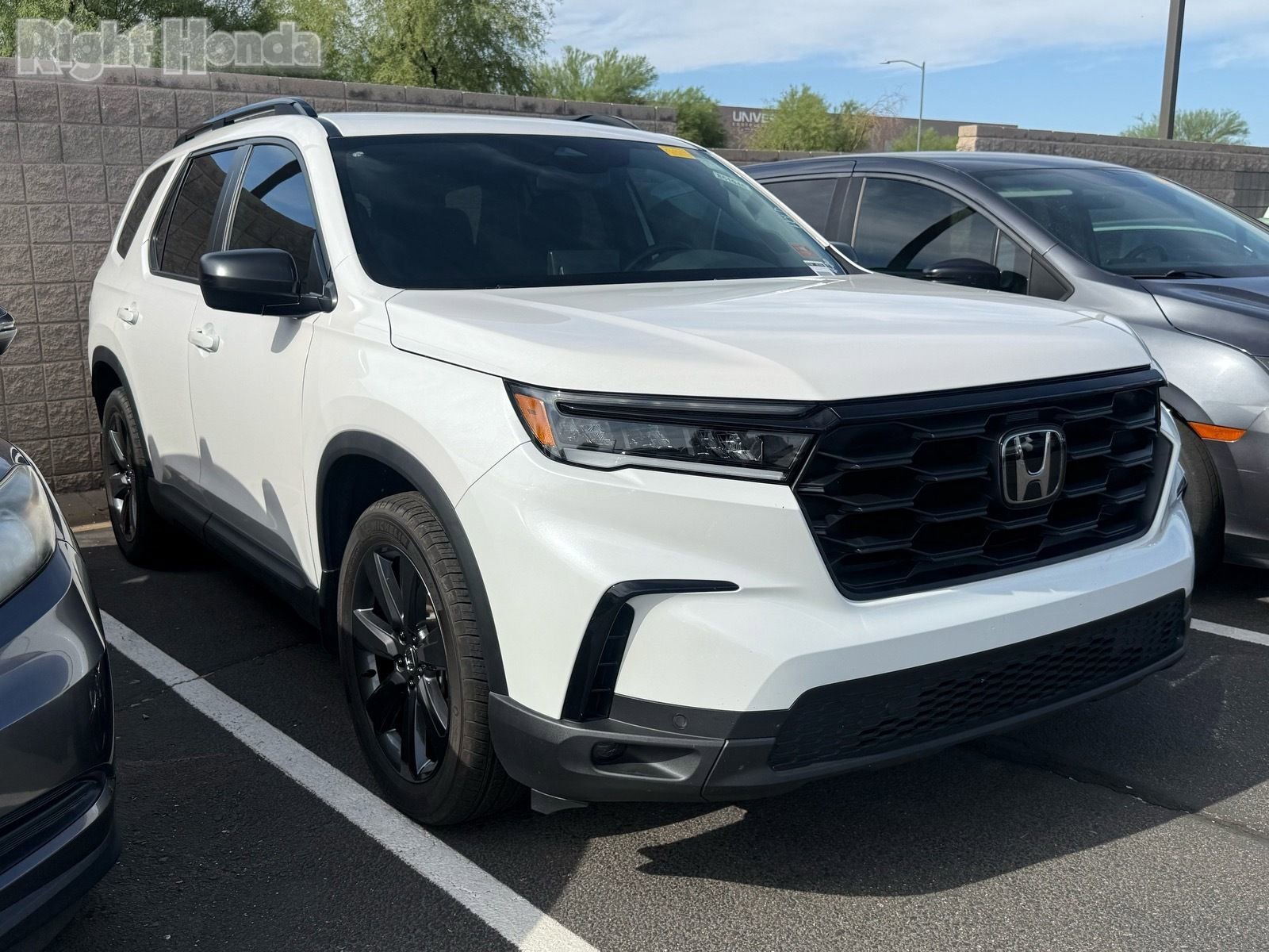 Certified 2025 Honda Pilot Sport image 5