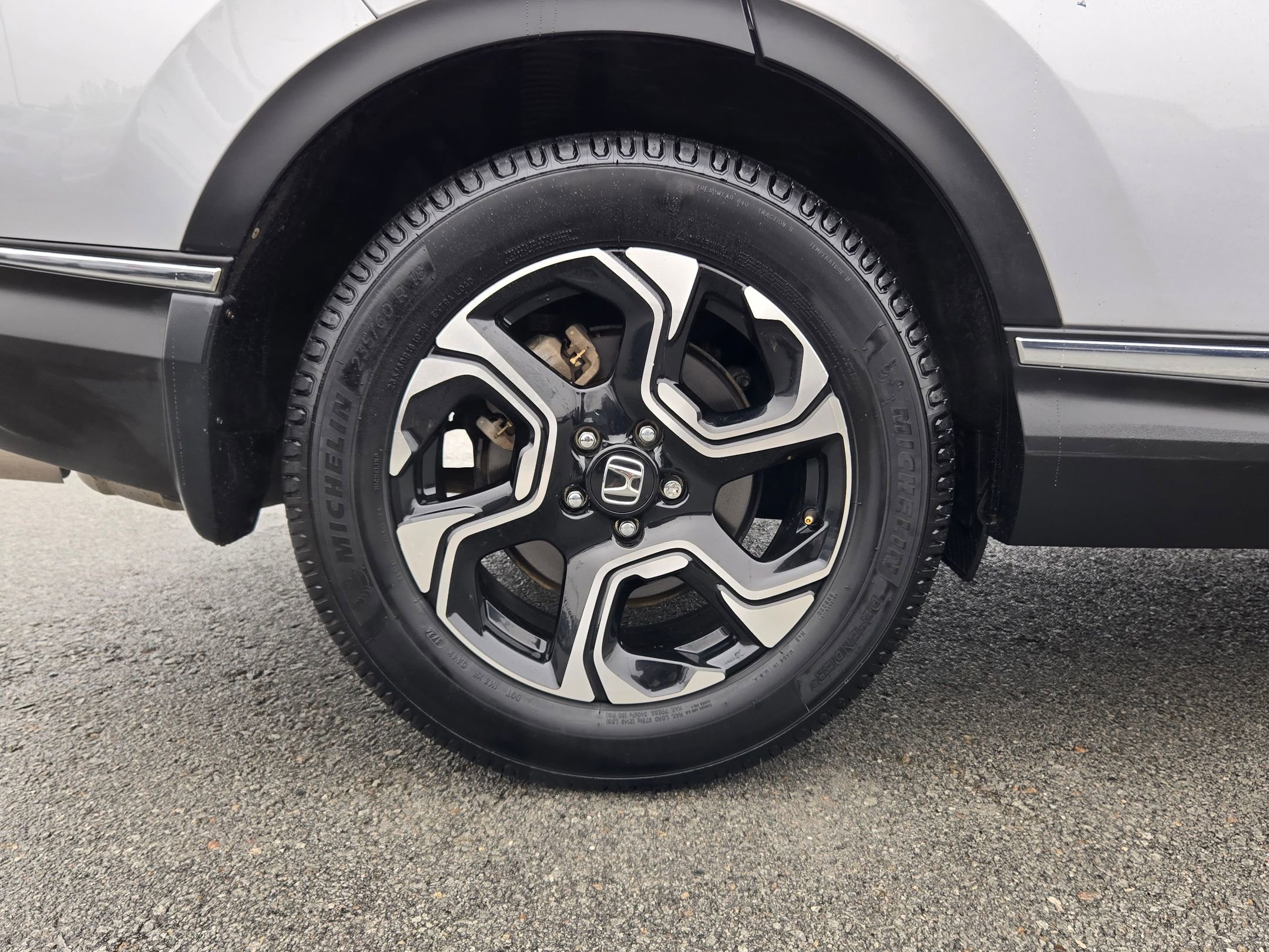 Used 2018 Honda CR-V Touring image 17