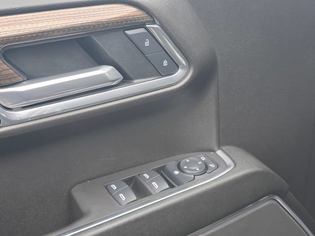 Used 2025 Chevrolet Silverado 1500 LT RWD image 11