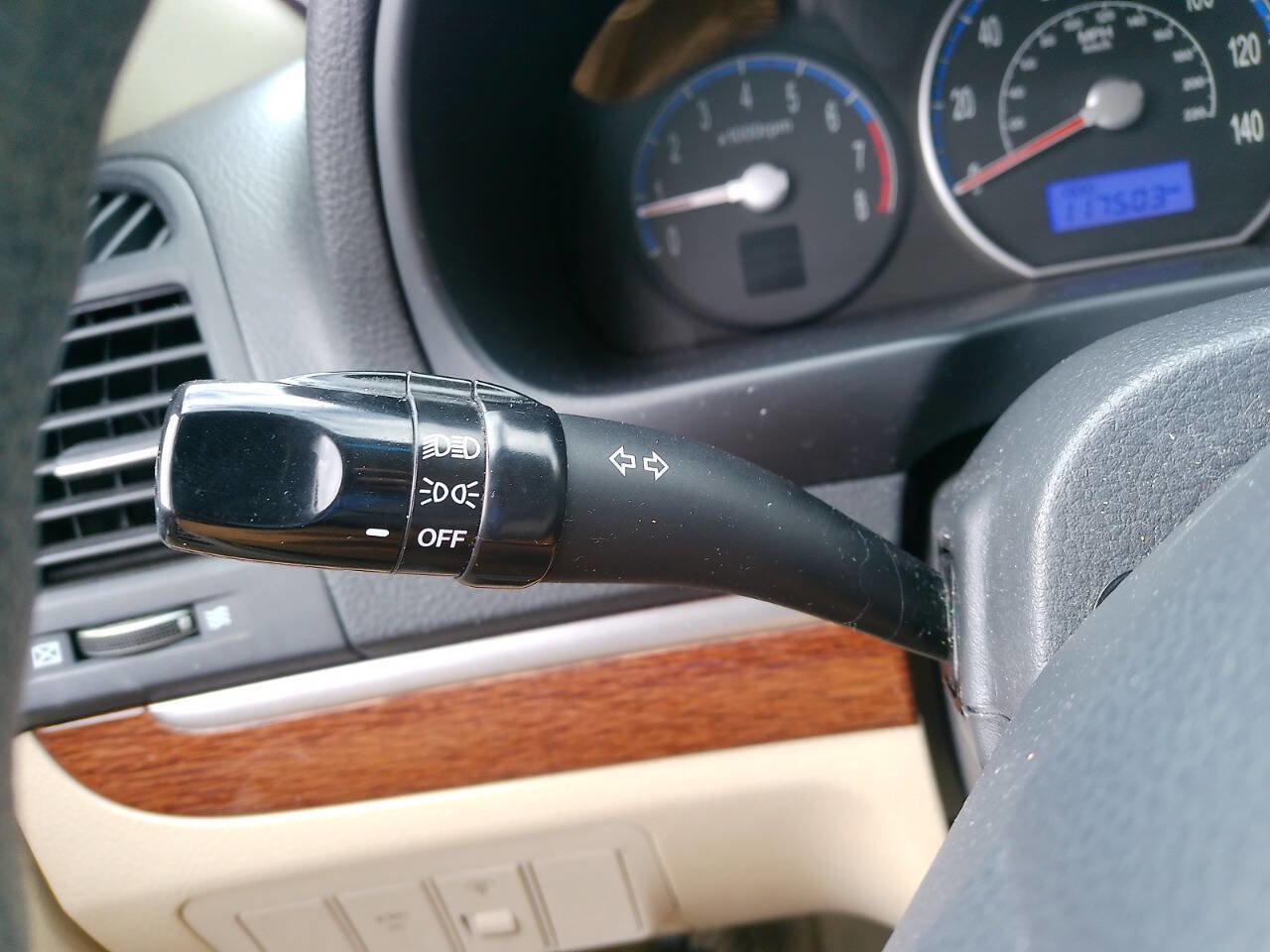 Used 2007 Hyundai Santa Fe GLS image 14