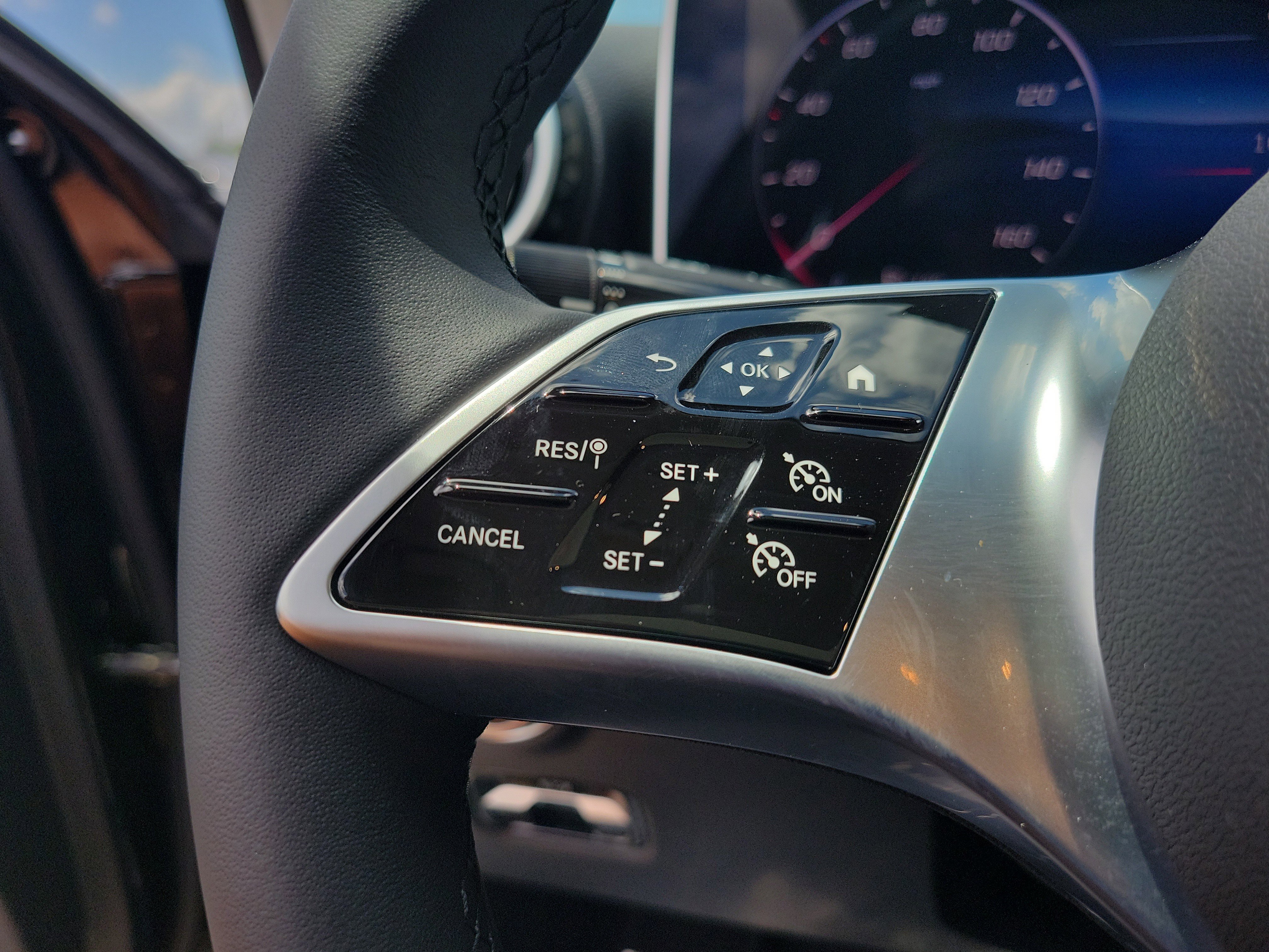New 2026 Mercedes-Benz C 300 Sedan image 27