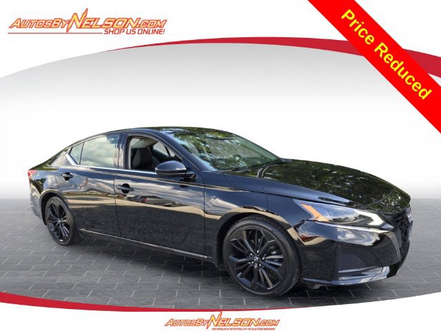 Used 2023 Nissan Altima 2.5 SR w/ SR Premium Package