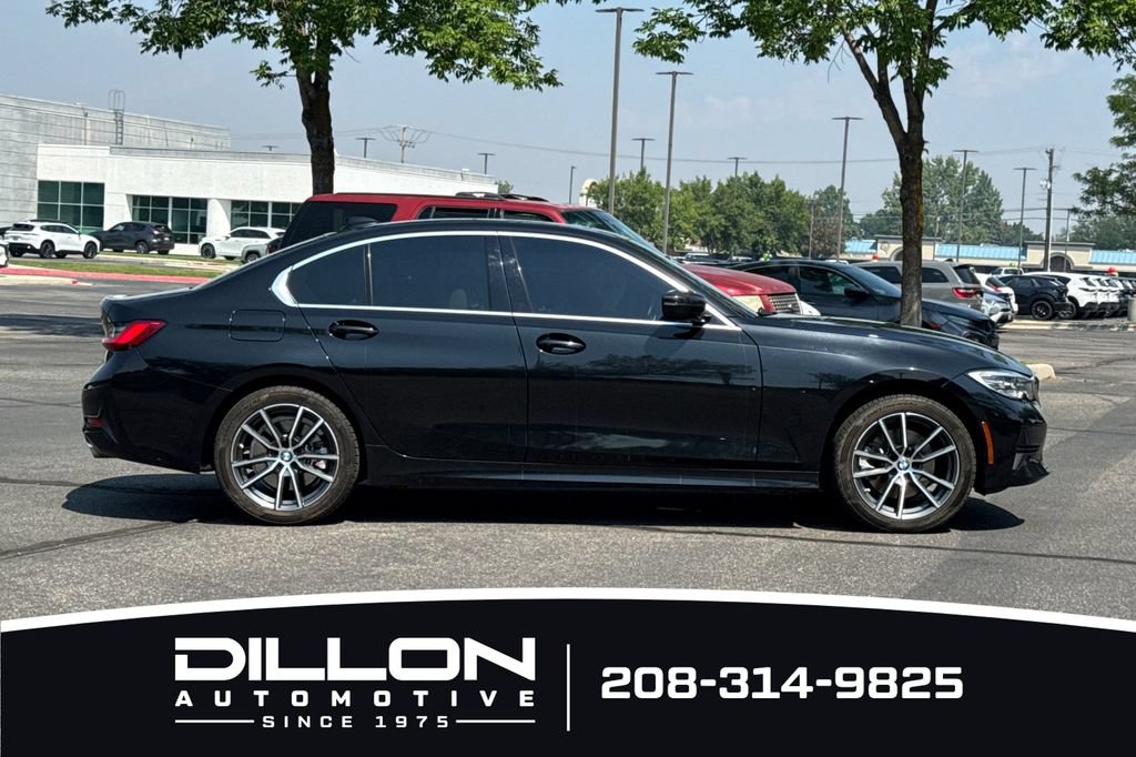 Used 2021 BMW 330i xDrive Sedan AWD/4WD image 3