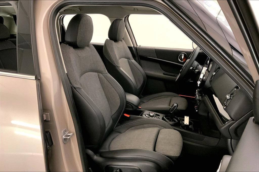 Certified 2024 MINI Cooper Countryman S w/ Premium Package FWD image 6