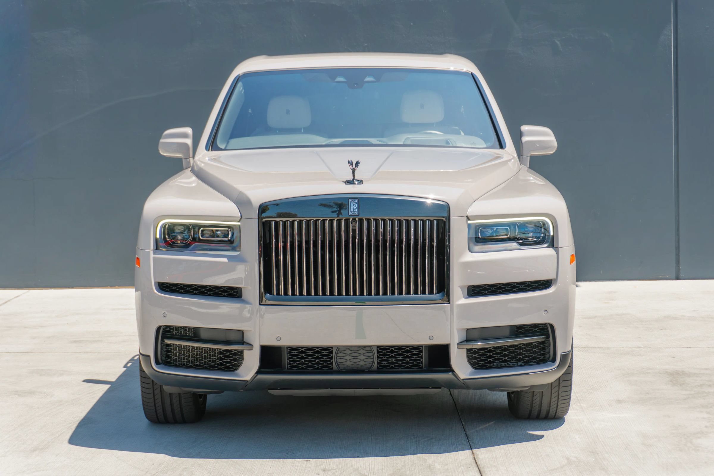 Used 2024 Rolls-Royce Cullinan Black Badge AWD/4WD image 4