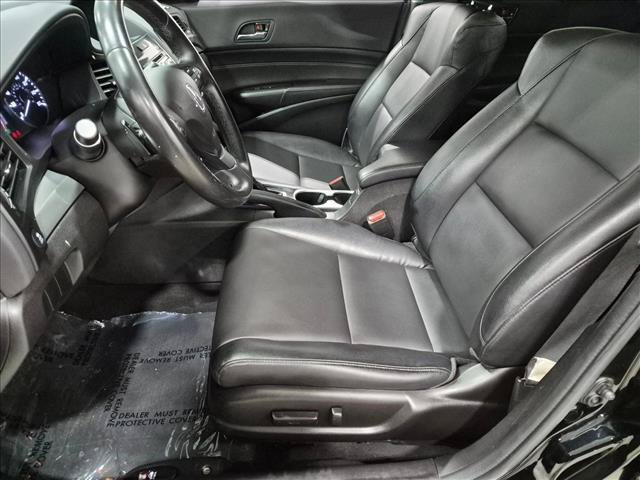 Used 2018 Acura ILX w/ AcuraWatch Plus Package FWD image 16