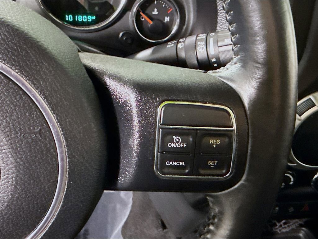 Used 2016 Jeep Wrangler Unlimited Sahara w/ Connectivity Group image 19