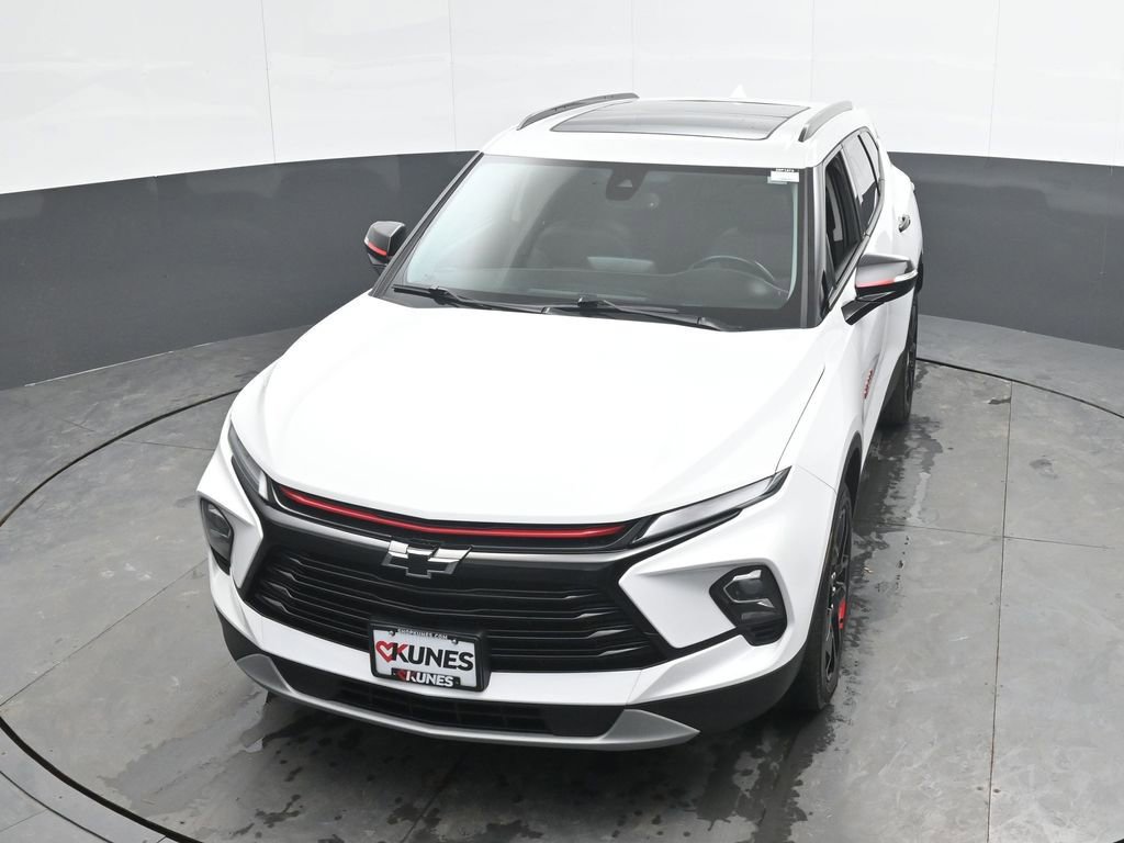 Used 2023 Chevrolet Blazer LT image 40