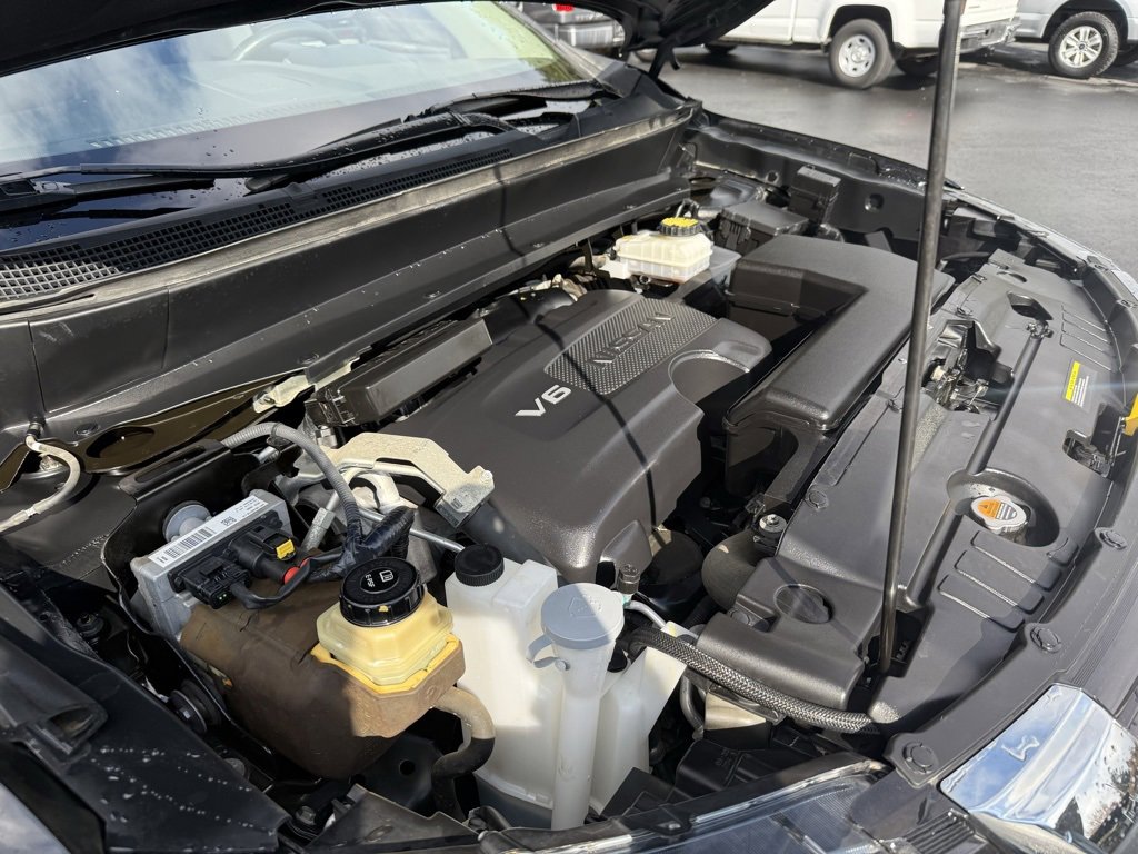 Used 2020 Nissan Pathfinder SV image 38