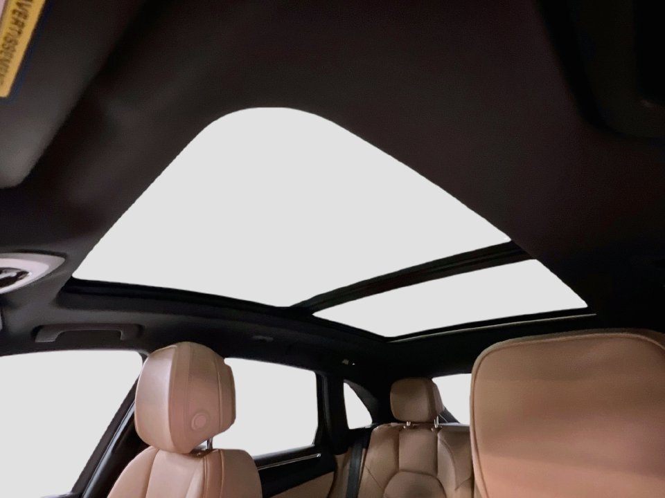 New 2026 Porsche Macan AWD/4WD image 14