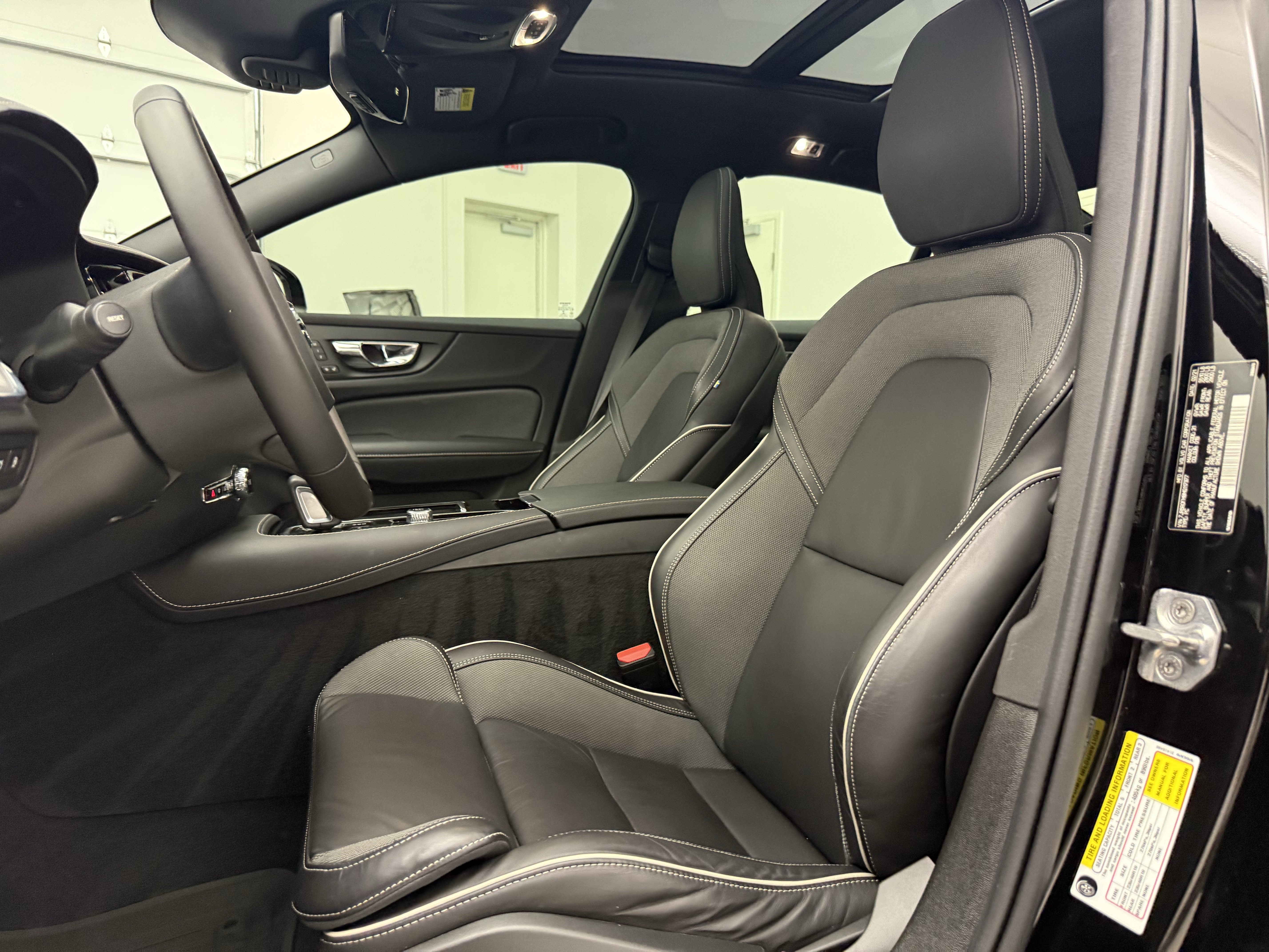Used 2021 Volvo S60 T8 R-Design w/ Climate Package AWD/4WD image 13