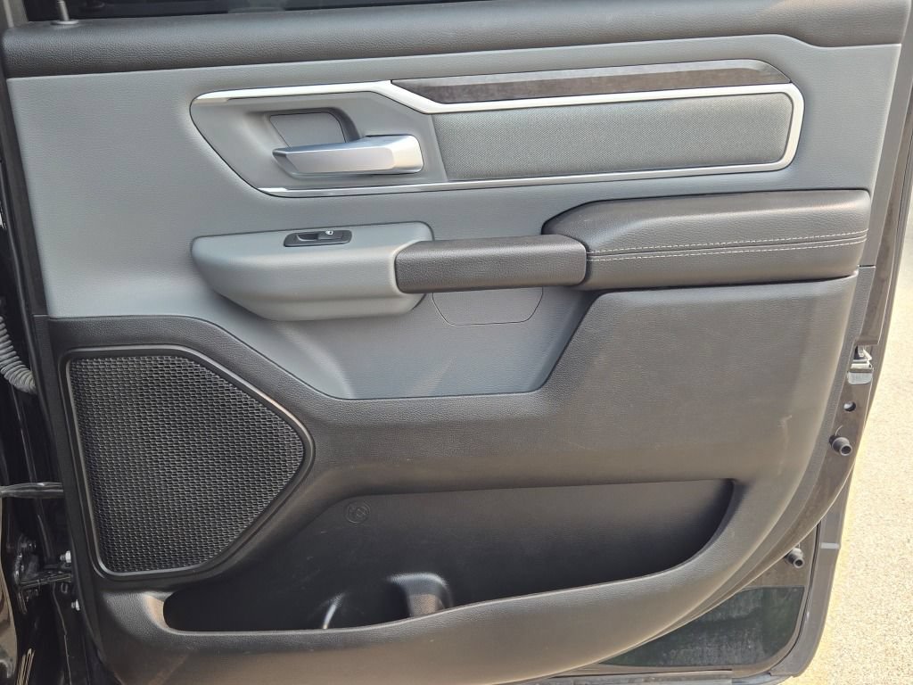 Used 2022 RAM 1500 Big Horn AWD/4WD image 10