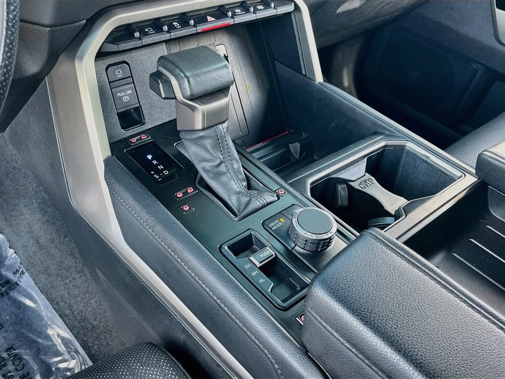 Used 2023 Toyota Tundra Limited AWD/4WD image 16