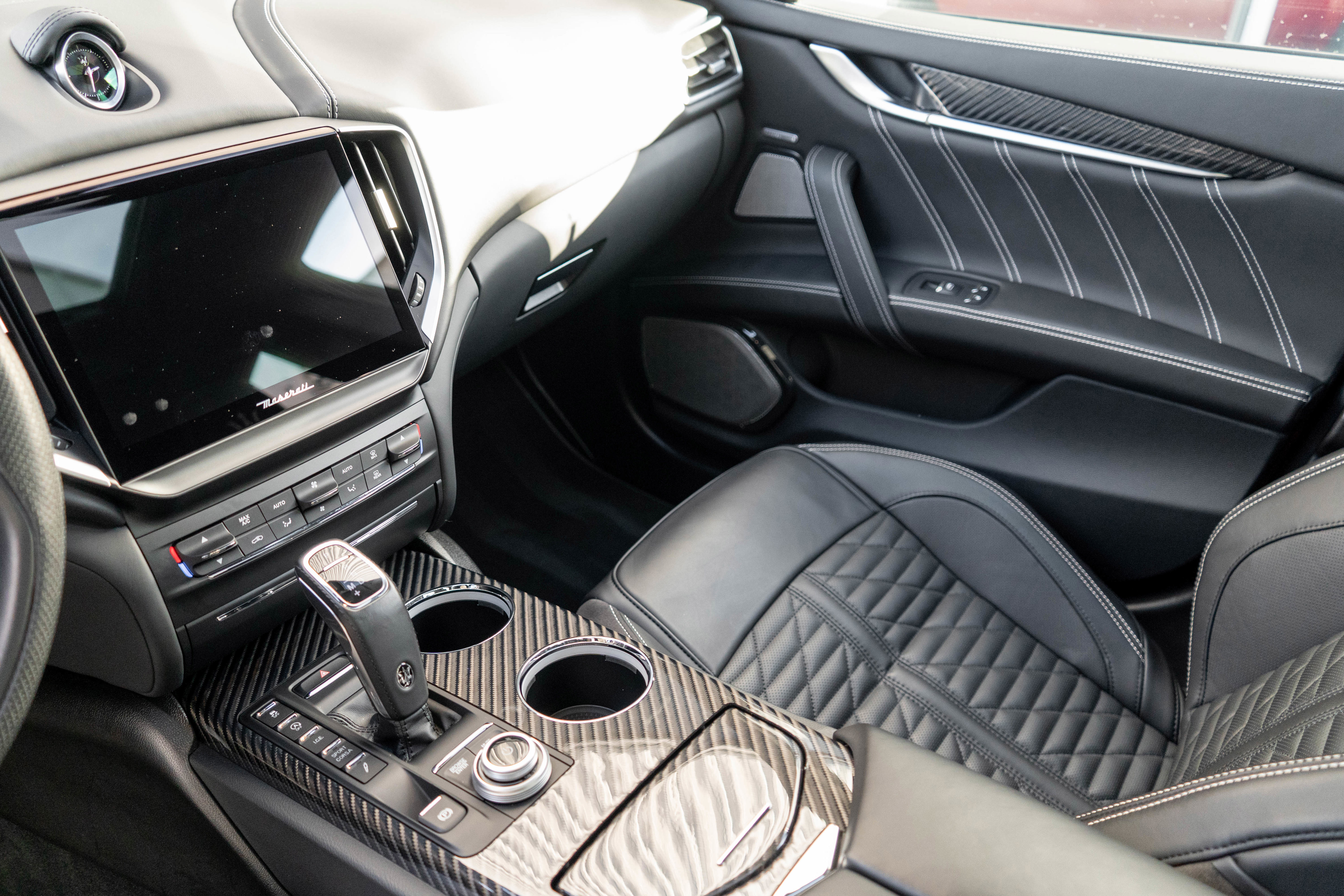 Used 2022 Maserati Ghibli Trofeo image 17