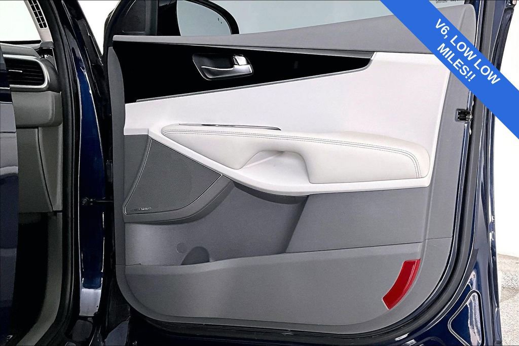 Used 2020 Kia Sorento SX image 25