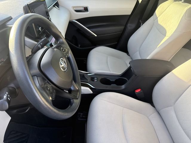 Used 2022 Toyota Corolla Cross L image 19