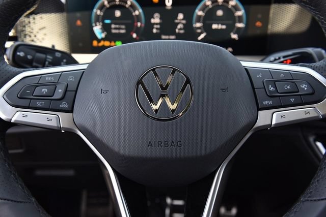 New 2026 Volkswagen Tiguan SE R-Line AWD/4WD image 18