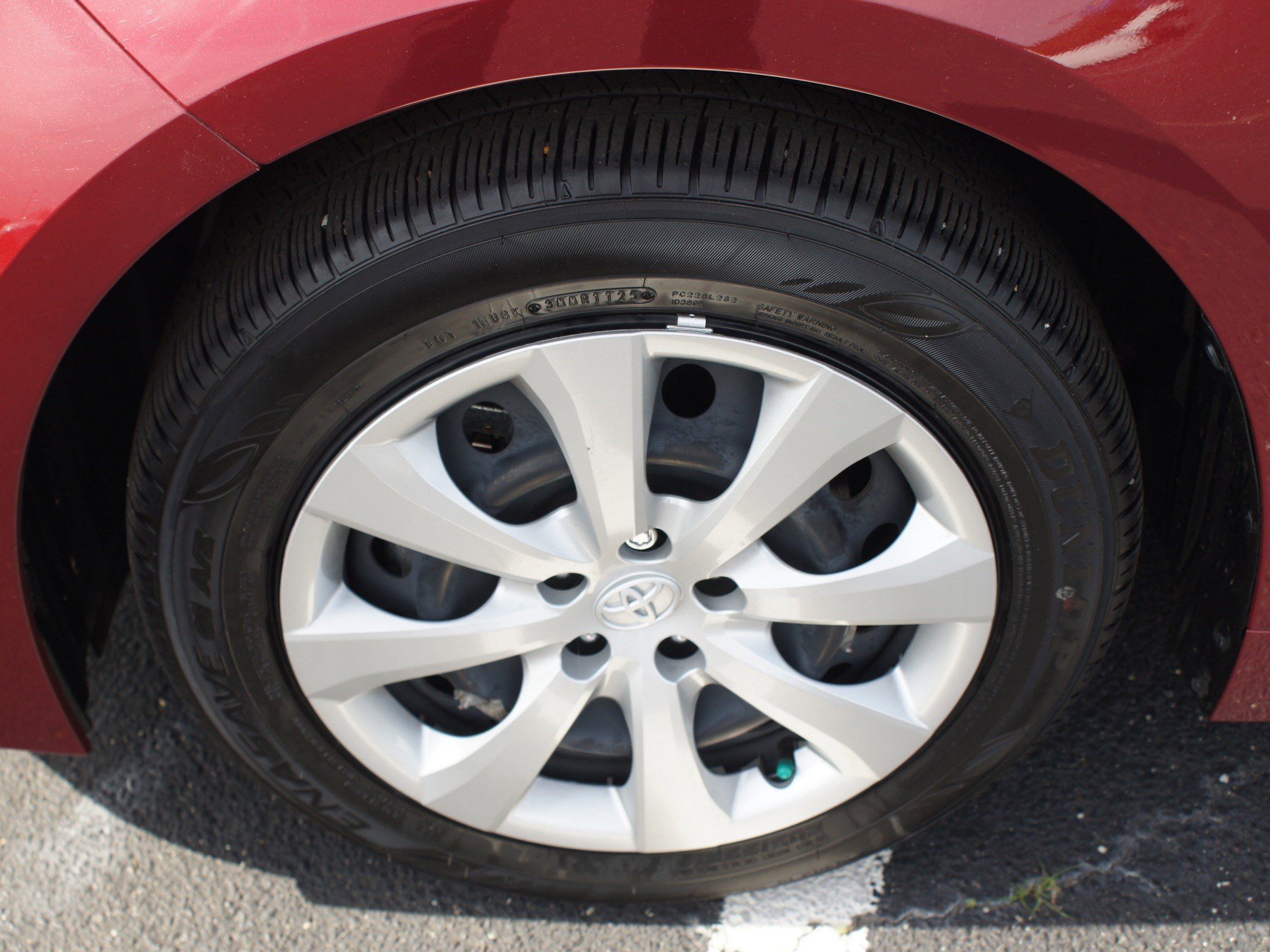 Used 2025 Toyota Corolla LE image 23