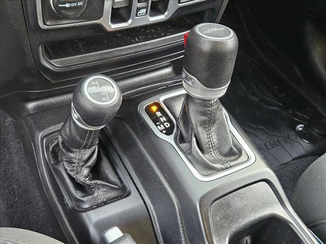 Used 2020 Jeep Gladiator Sport w/ Quick Order Package 24S AWD/4WD image 11